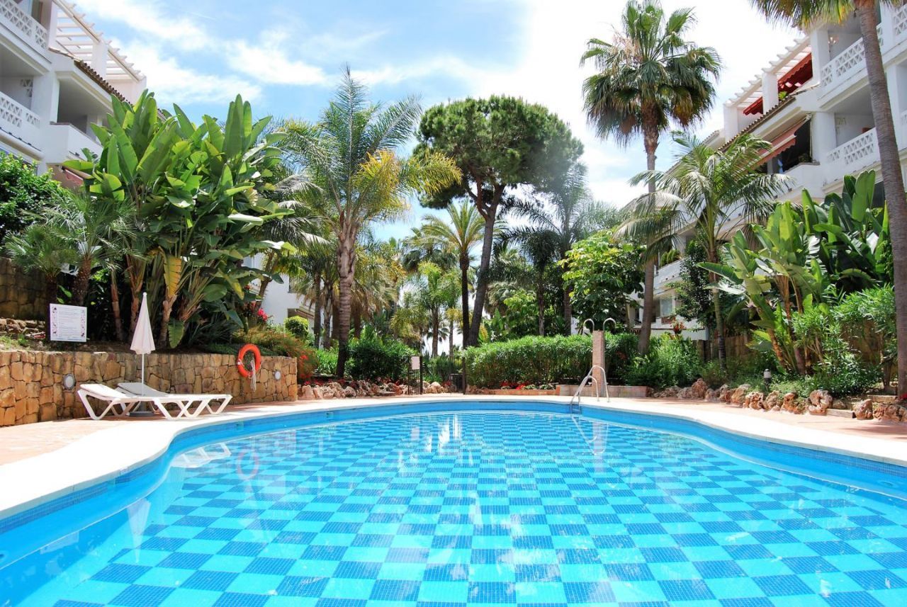Milla de Oro, Marbella