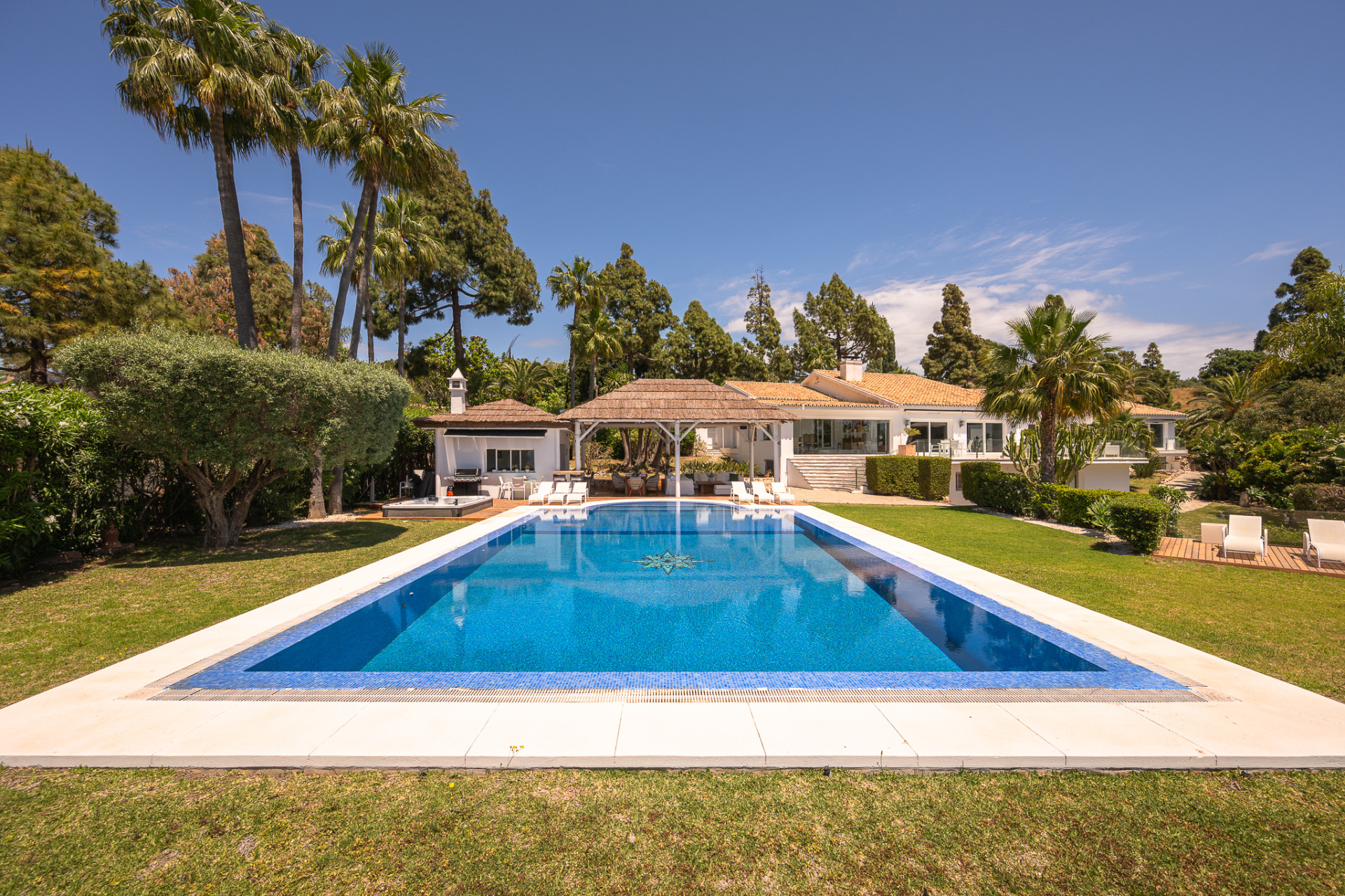 Las Chapas, Marbella